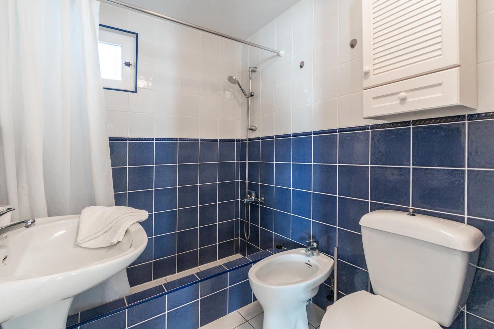 Close To The Beach, 5 Minutes Walk *