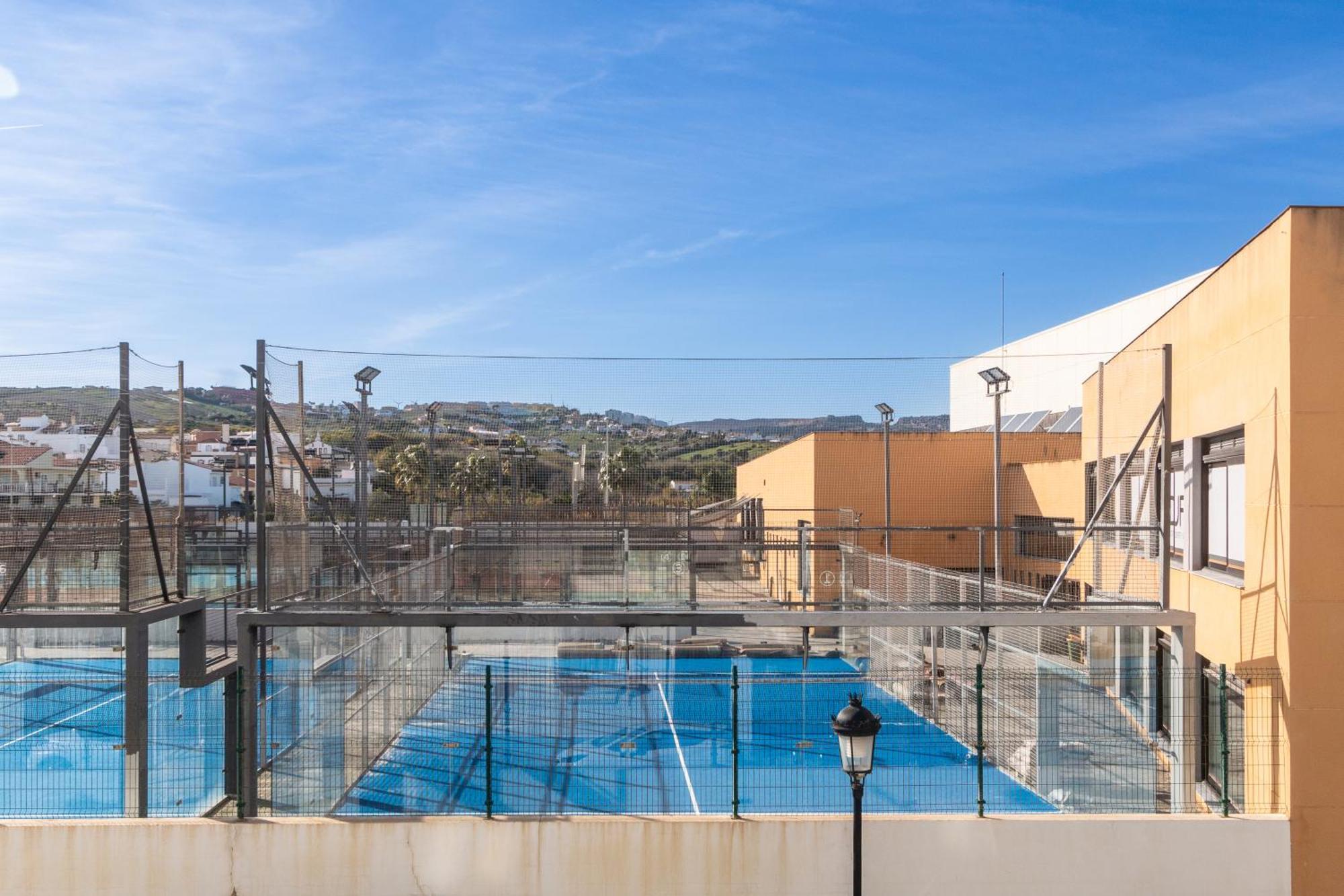 Close To The Beach, 5 Minutes Walk Apartment *